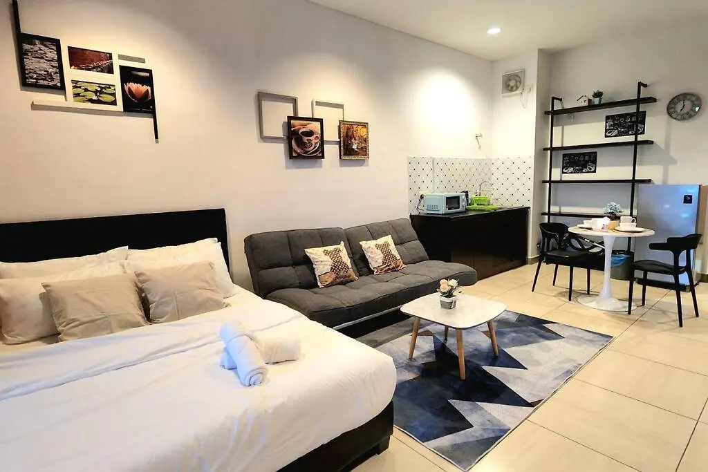 Ipoh City Centre 八角楼 Octagon Homestay - 2 Mins Walking To Famous Food & 15 Mins To Old Town Ipoh By Happy Homestay 0*,  Malaysia
